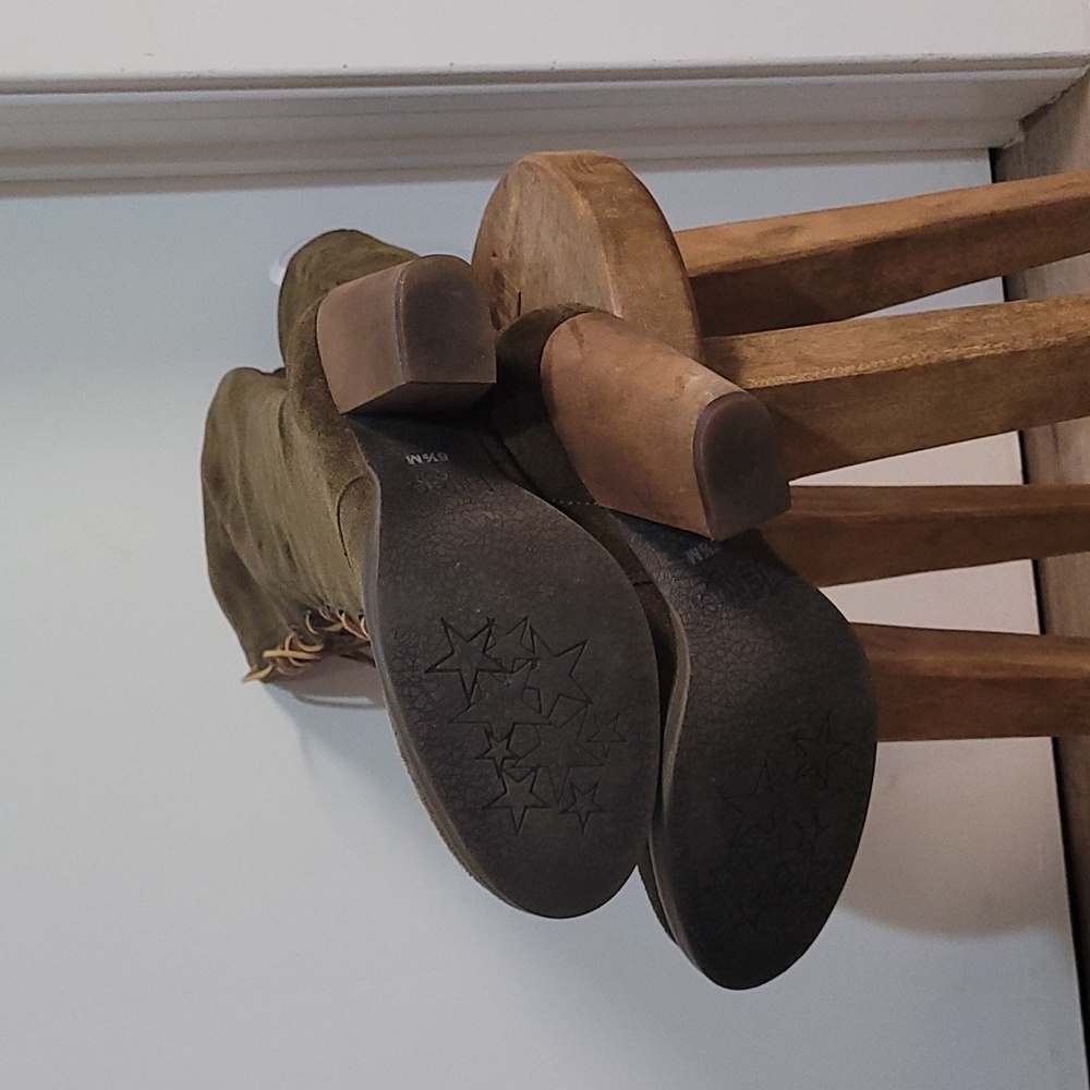 Latigo Strapped Boots - Picture 3 of 4